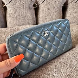 Chanel wallet